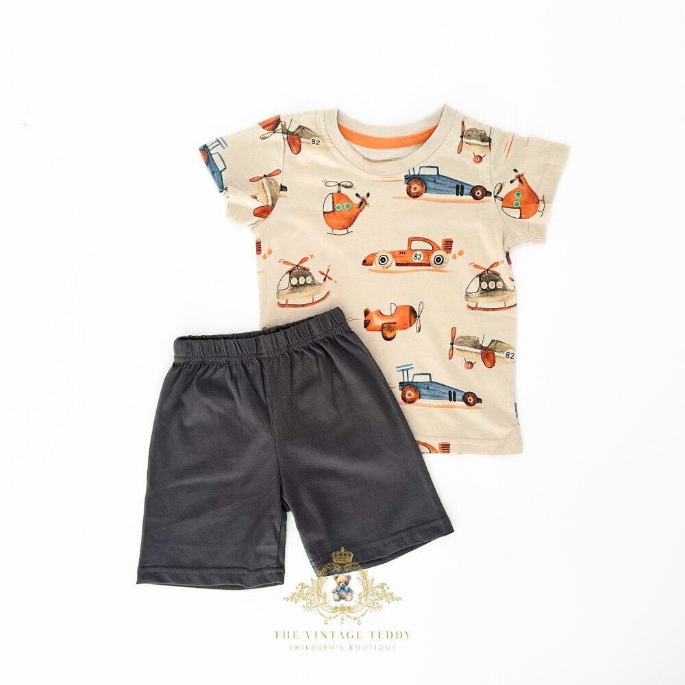 NWT Cute Boys Matching Set Kids T-shirt & Shorts 2-Piece Cars & Airplanes 7Y - Picture 2 of 3